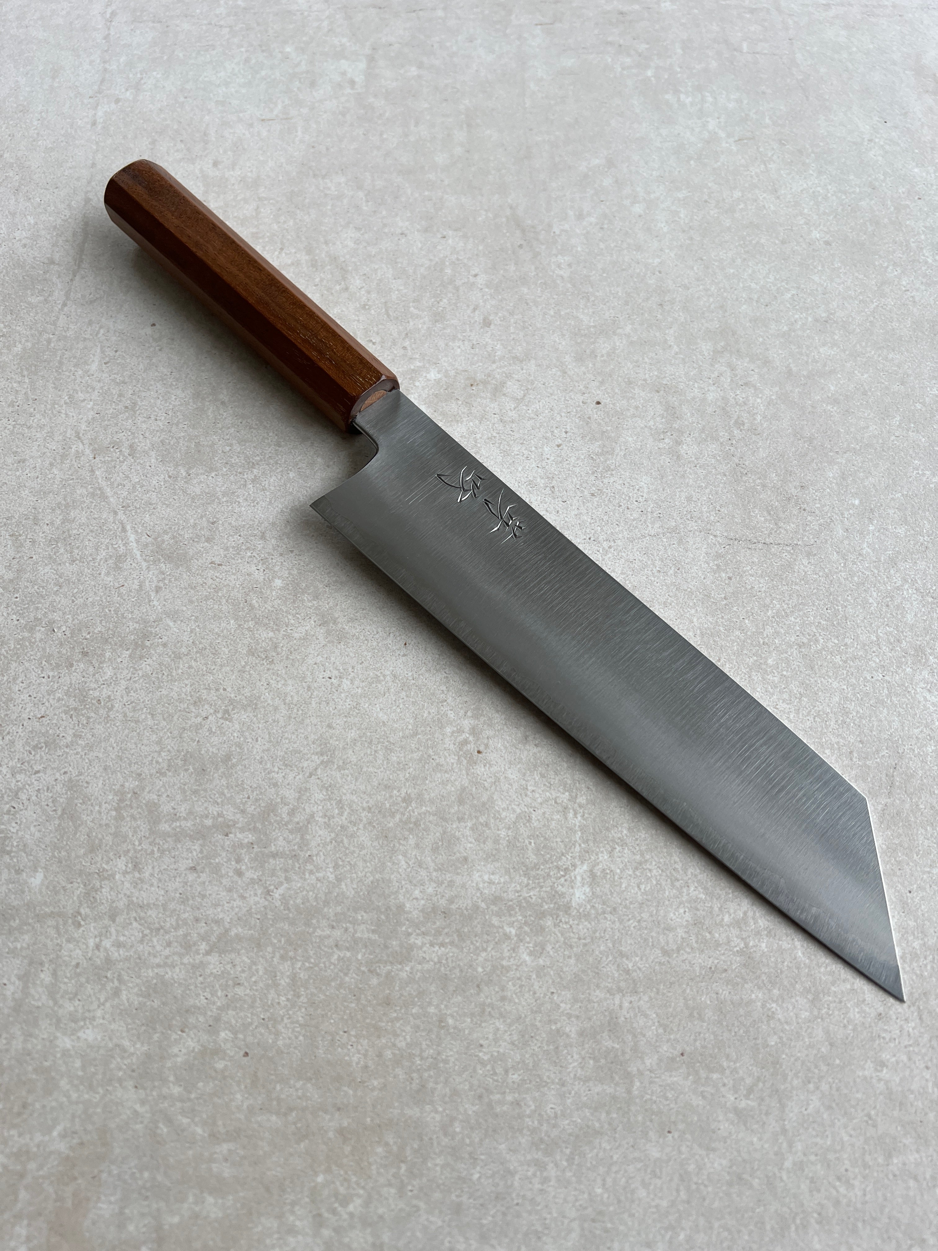 Gyuto K-tip 215 mm Shirogami #1 stainless clad - Amerikansk Valnød