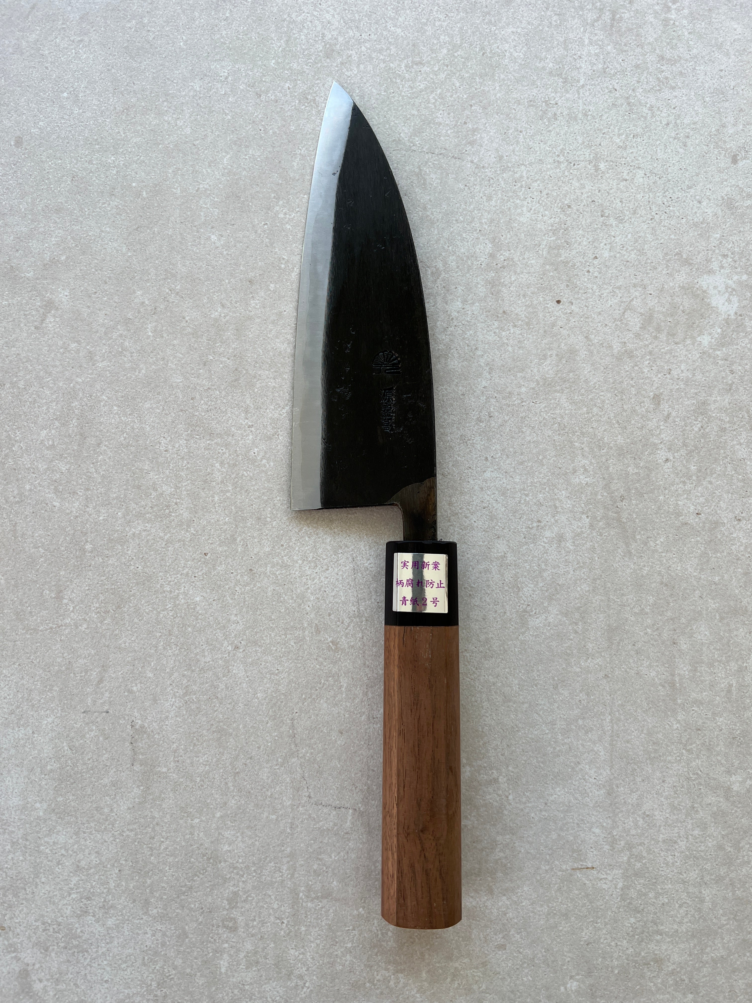 Deba 165 mm Aogami #2 kurouchi fra Moritaka - Valnød og Pakka