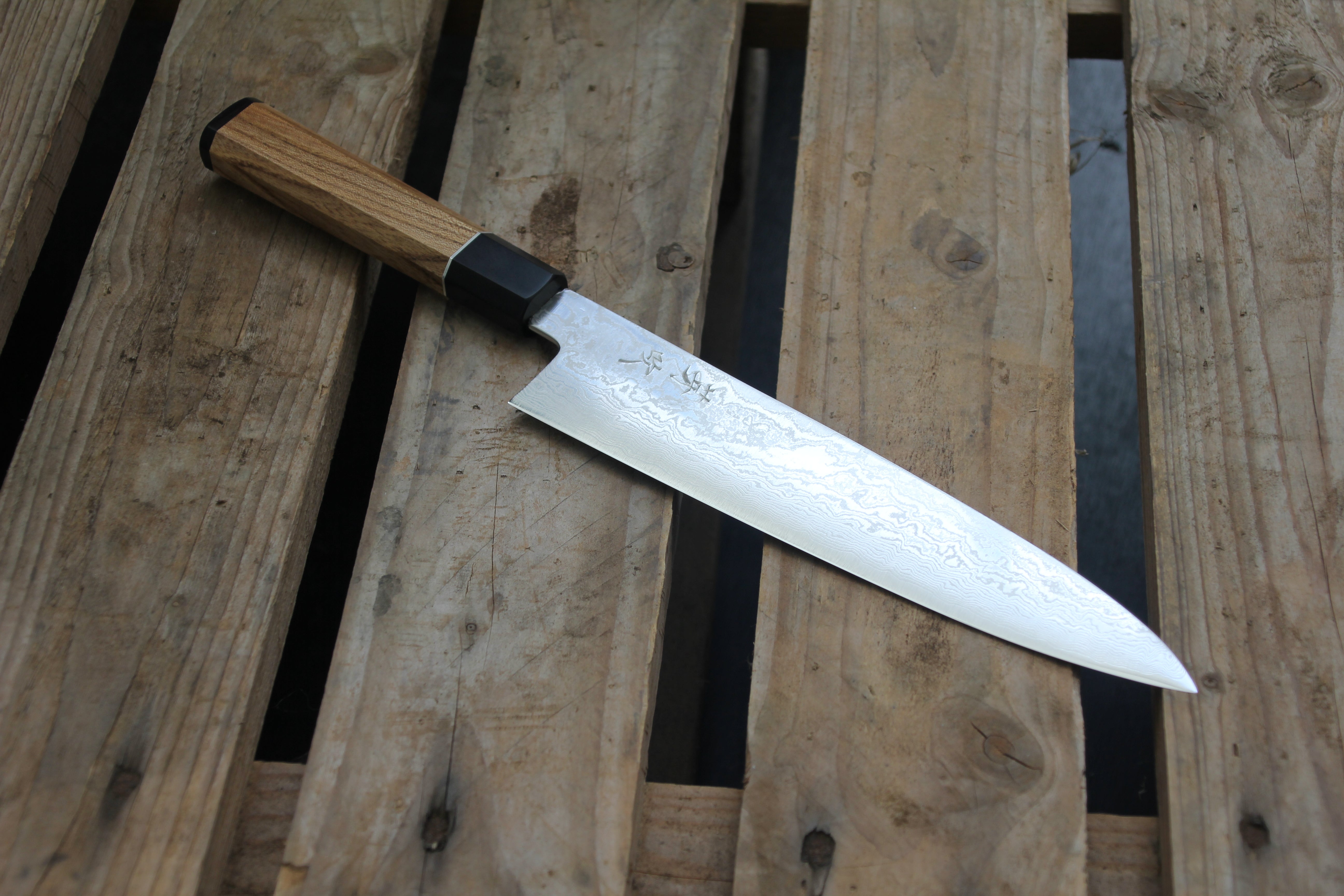 Gyuto 240 mm aus10 - African Blackwood, Sølv og Elm