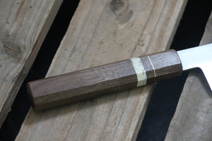 Gyuto 240 mm aus10 - Amerikansk Valnød, messing og moskuspandebrask